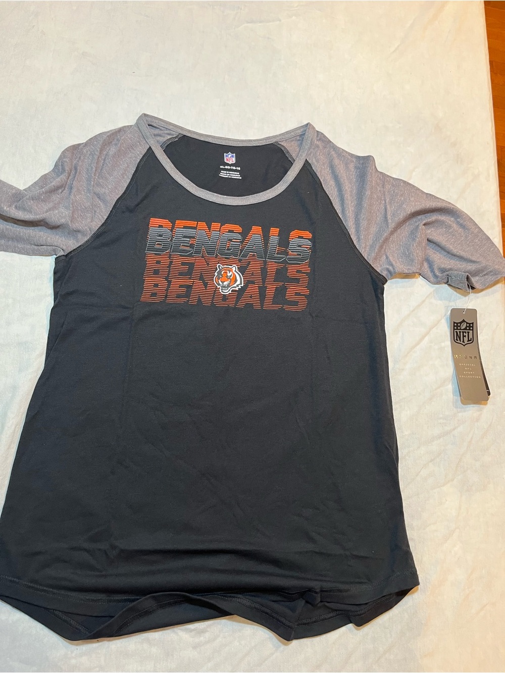 NFL Bengals Kids Black & Gray Raglan Tee. Kids xl